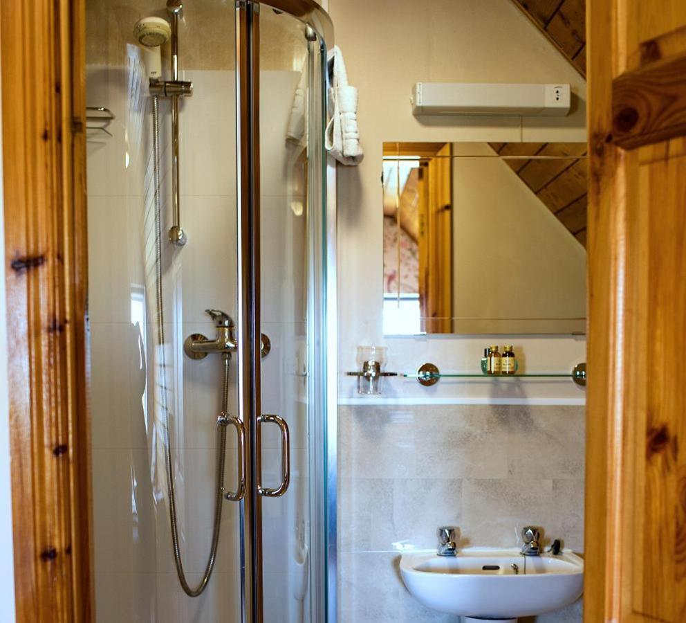 Half Door Cottage Doolin Exterior foto
