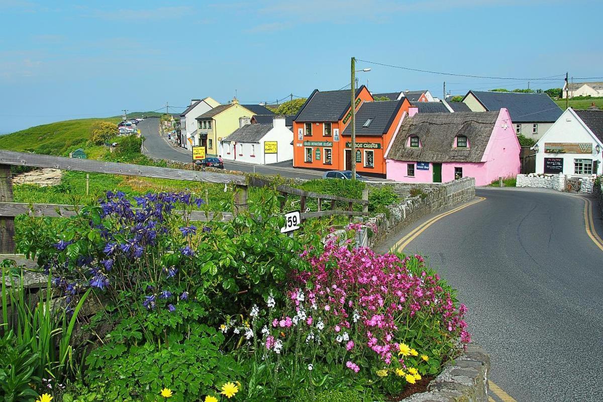 Half Door Cottage Doolin Exterior foto